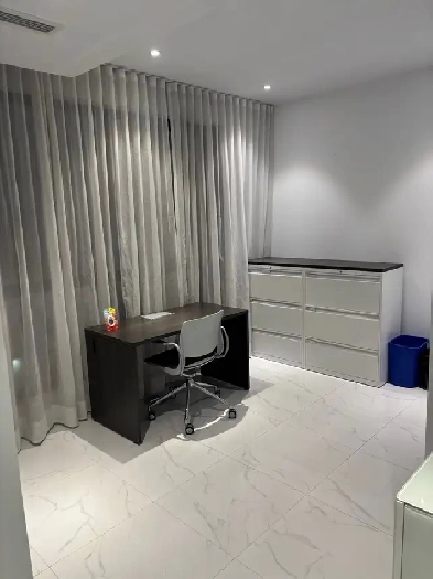 Luxury retail office space! Image# 6