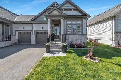 End-Unit Bungalow Townhome for Sale in Fergus 2 Bed/ 2 Bath Image# 1