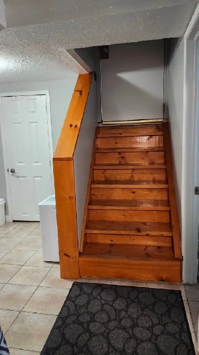 BARRIE 1 BEDROOM LOWER UNIT JULY 1ST Image# 1