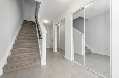 Modern 2 Bedroom, 2 Bathroom Townhome in Prime Location! Image# 1