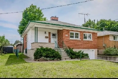 3 Bedroom Bungalow in Kitchner Image# 1