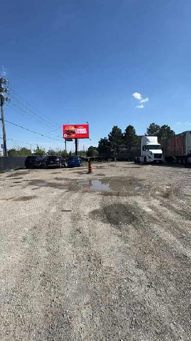 BOBTAIL PARKING Image# 1