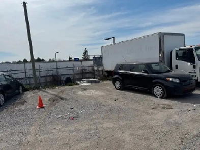 TRACTOR TRAILER PARKING Image# 1