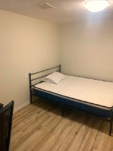 Fully Furnished Private Room in Shared Suite in Vancouver Image# 1