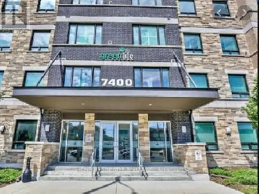 = 1BDRM   DEN CONDO. LOWEST MAINTENCE FEES IN THE GTA = Image# 3