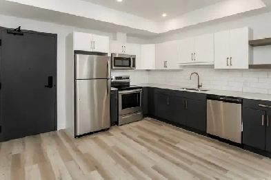 Luxury 2 Bed 2 Bath Apartment with Fitness Centre for Rent! Image# 2