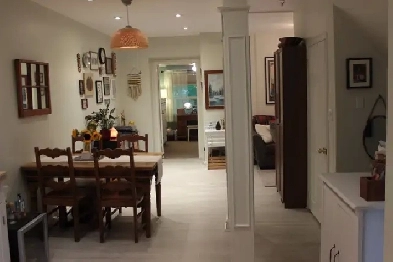 Lovely Large 2 Bedroom 1 Bath Leslieville Image# 3