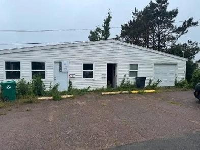 Commercial Building for Rent Image# 2