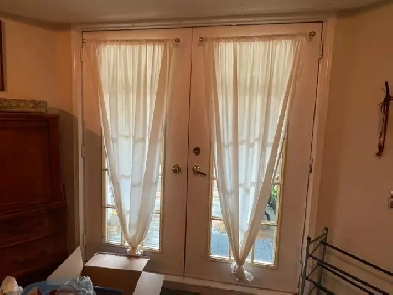 Looking for Roommate (Walkout Basement) Image# 1