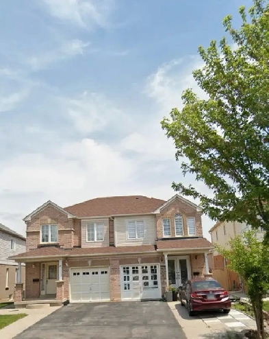 private room available for rent for students/couple/girls/boys Image# 1