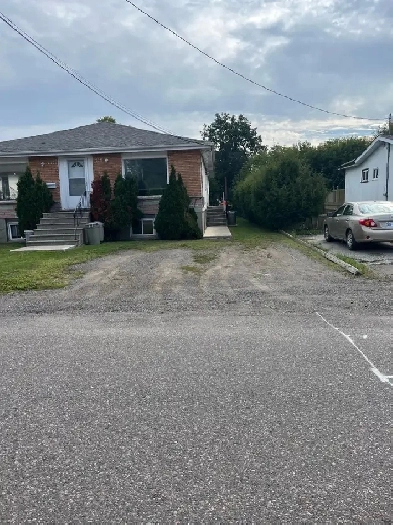 Large 2 Bedroom Apartment Available Now. Image# 6