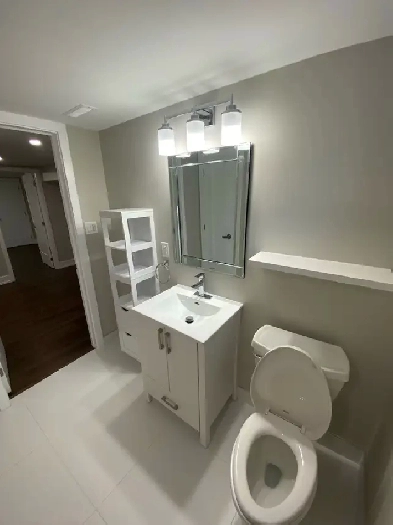 •UTILITIES INCLUDED•FULLY RENOVATED•PRIME BURLINGTON LOCATION• Image# 1