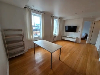 1 bedroom with garage - Old Port Image# 9