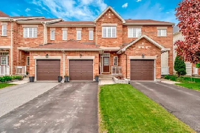 OPEN HOUSE SUN MAY 25, 2-4PM! BEAUTIFUL 3-BED TOWNHOME IN KANATA Image# 5