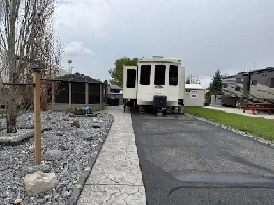 Distination Trailer and Lot in Country Lane Estates Image# 8