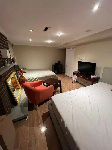 Furnished Bachelor Basement Apartment for Rent in Vaughan Image# 5