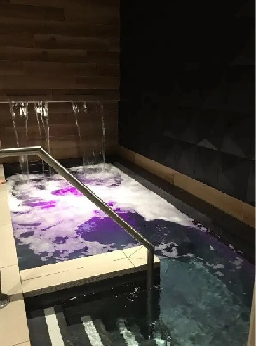 A modern studio with private yard at old port Image# 1