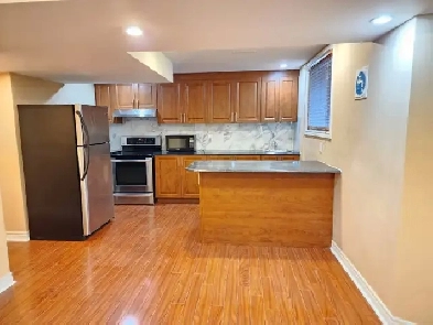 2bed 1Bath walkout basemen Lisgar, Mississauga Image# 3
