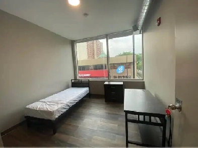 STUDENT APARTMENT - WINDSOR DOWNTOWN - AVAILABLE Image# 1