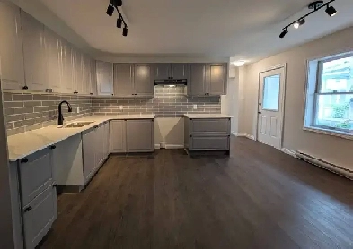 Renovated: 3bed, 1.5bath apt near waterfront in Hawkesbury, ONT. Image# 1