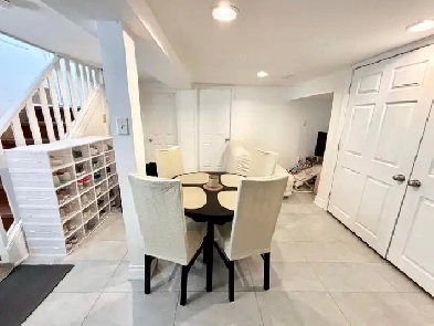 Spacious 1-bedroom Apartment in Bloor West Village Image# 2