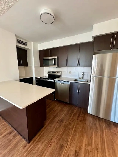 2 bed, 1.5 bath apartment Image# 7