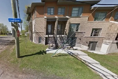 Condo 3 chambres sur 2 étages à louer – Laval (Fabreville) Image# 8