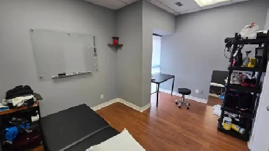 FOR LEASE: Modern Chiropractic/Physiotherapy/Massage Space Image# 1