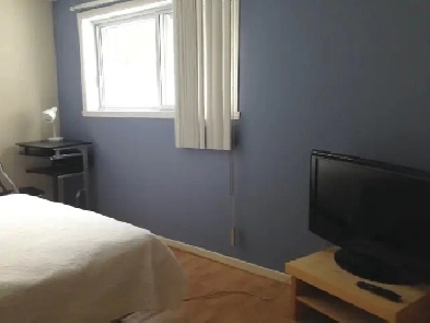 Jolie chambre paisible libre 15 juin LÉVIS Image# 1