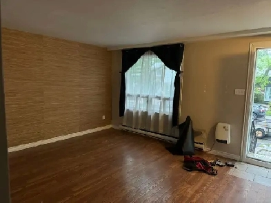 6 1 / 2 à louer maison Pointe aux Trembles Image# 1