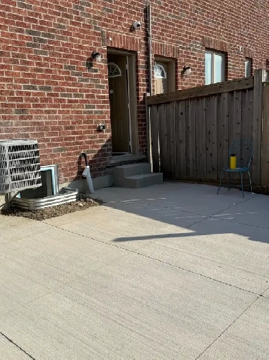 One bed, one bath basement for rent Image# 1