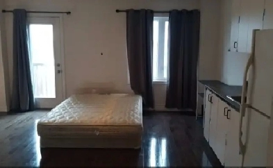 1st Fl Studio Apt,Immediately,Eglinton/Keele, Parking Image# 3