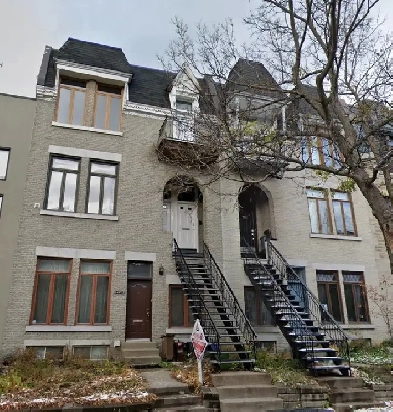 Prime Downtown , Close to Concordia and McGill- Bedroom for Rent Image# 1