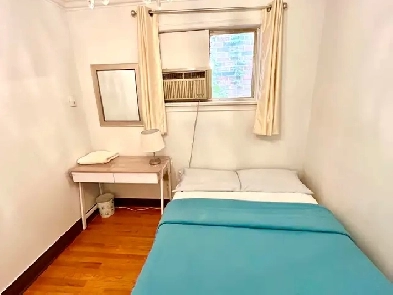 Room close to Subway Image# 1