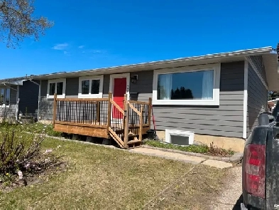 3 bed 1.5 bath upstairs with garage Image# 8
