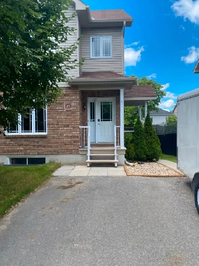 Very large apartment with 3 bedrooms on two floors Image# 9