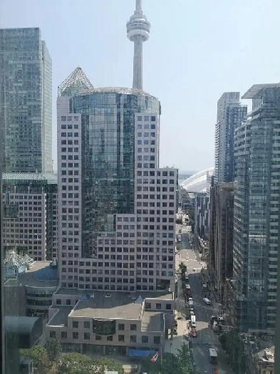 Downtown core 1B1B CN tower/ lakeview condo for rent Image# 7
