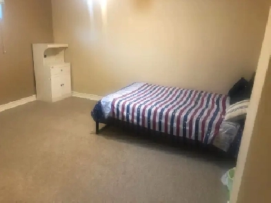 Brossard Private room in a shared house for rent Image# 1