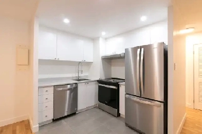 newly built, Westmount, W/C and A/C, balcony - ID 2554 Image# 12