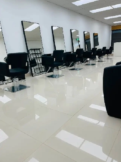 Hair / Beauty Salon Chair for Rent Image# 1