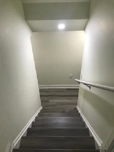 One room for rent in basement. Image# 1