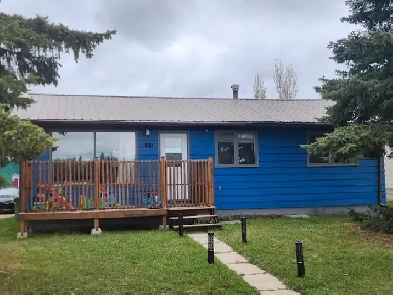 room for rent/room mate/ take care of dog Image# 1