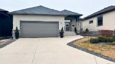 Scotswood Meadows, Charleswood. New development $884,900. Image# 11