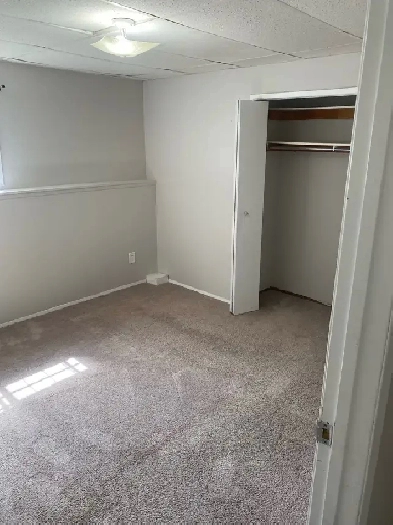 Bedroom For Rent in Basement Suite - FEMALE ONLY Image# 1