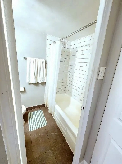 Cession de bail - 3 1/2 - Centre Ville de Montréal Image# 1