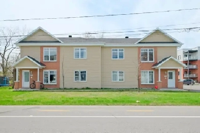 Magnifique logement 5 ½ au rez de chaussée à louer Image# 8