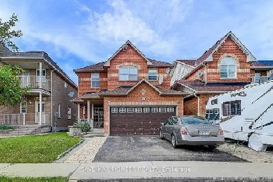 4 bed 4 bath house - Yonge & Old Colony Rd Image# 7