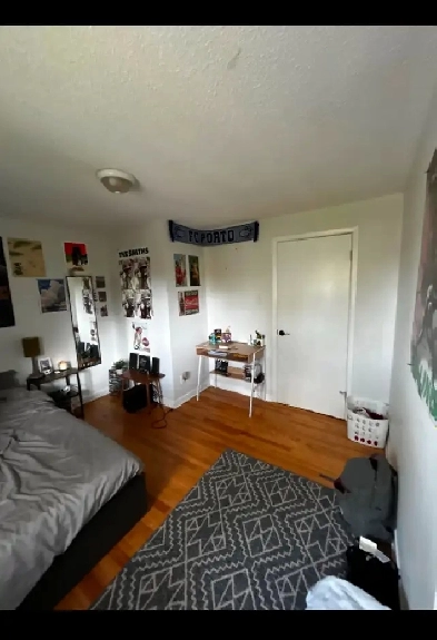 Private room for rent Image# 2