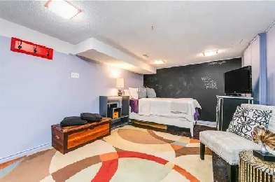 1 bed basement available as soon as possible. Image# 1