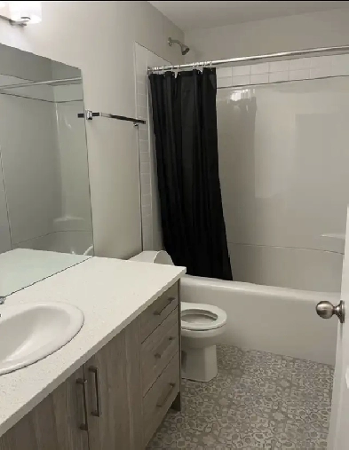 Bonus Kitchenette with this room! Image# 1